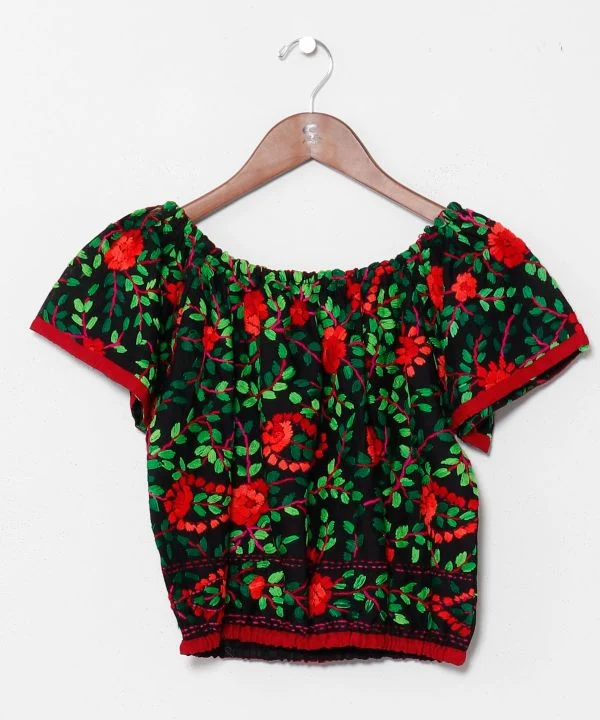 Crop top brodé de fleurs