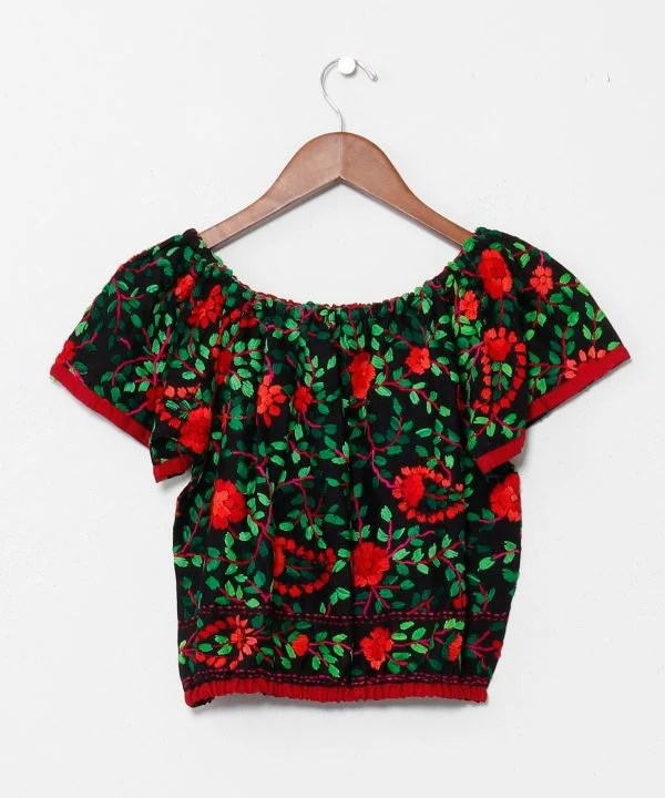 Crop top brodé de fleurs