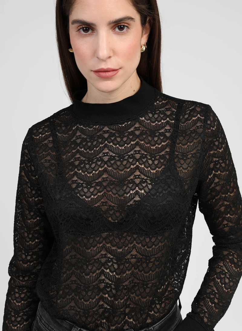 TOP ADAKA noir