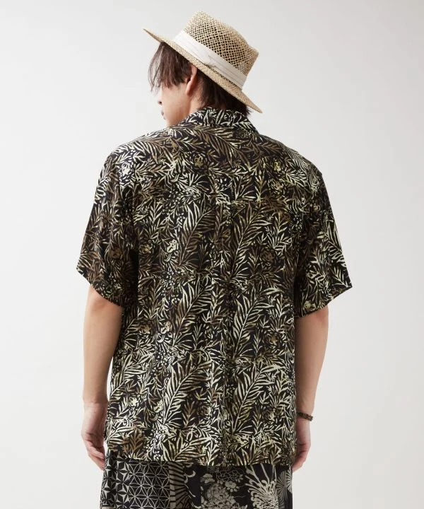 Chemise en rayonne batik de Bali
