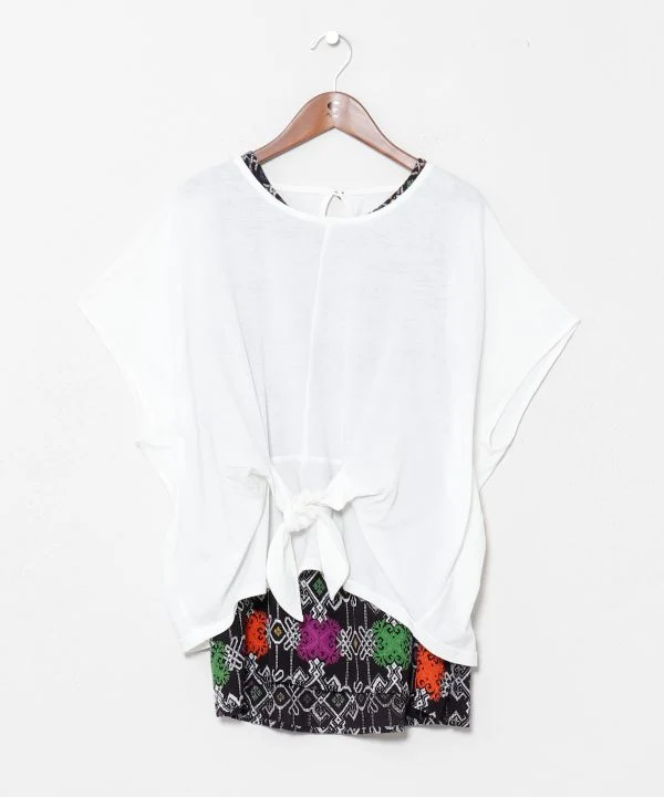 Ensemble de hauts superposés à imprimé géométrique