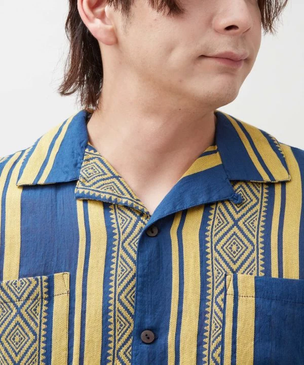 Chemise rayée à col ouvert pour homme