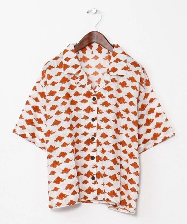 Chemise à col ouvert à motif tibétain