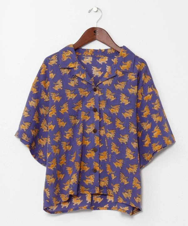 Chemise à col ouvert à motif tibétain
