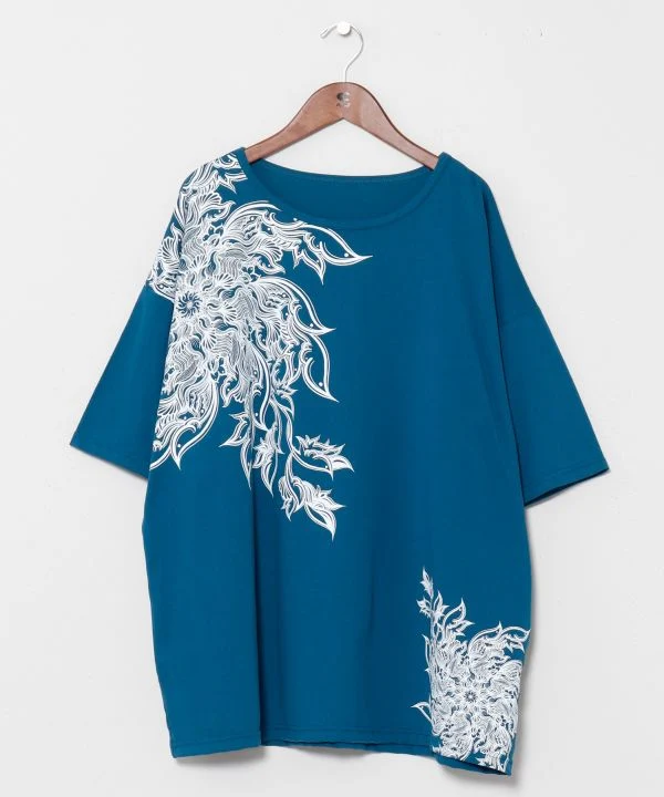 AMINA T-shirt à imprimé asymétrique x VORRUK
