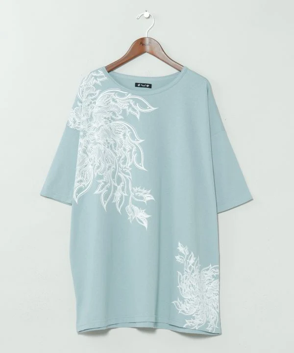AMINA T-shirt à imprimé asymétrique x VORRUK