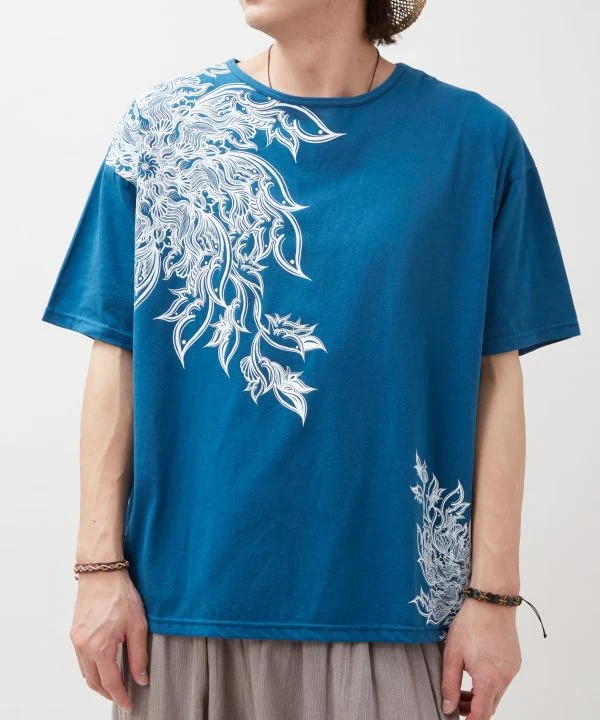 AMINA T-shirt à imprimé asymétrique x VORRUK