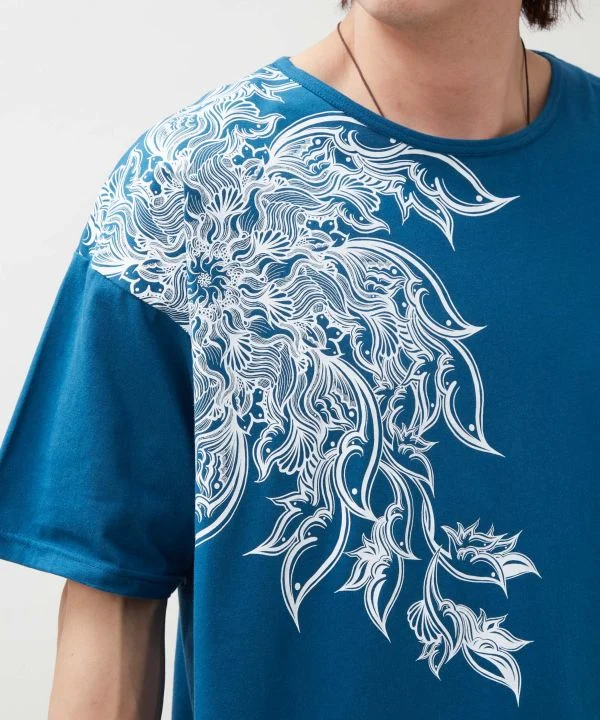 AMINA T-shirt à imprimé asymétrique x VORRUK