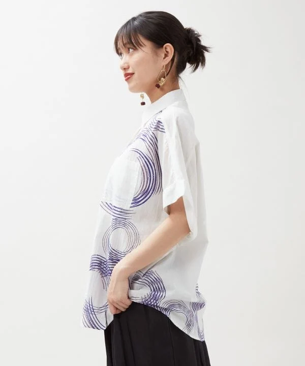 Chemise ethnique moderne