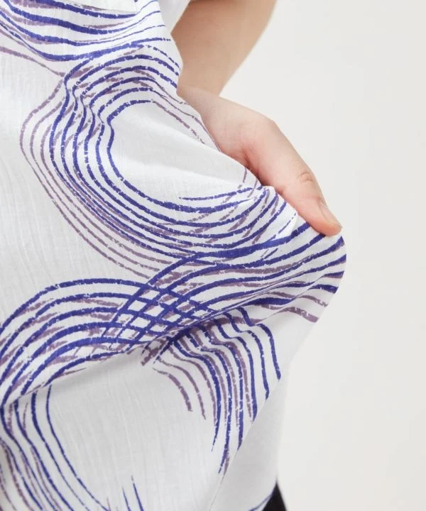 Chemise ethnique moderne