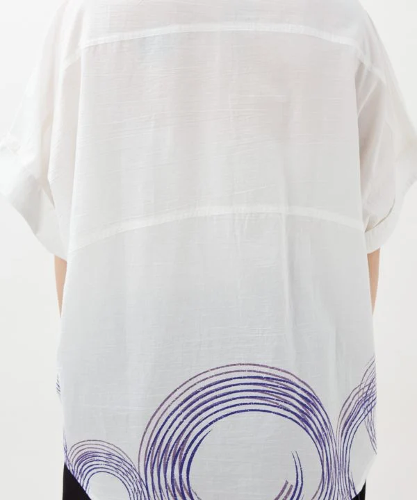 Chemise ethnique moderne