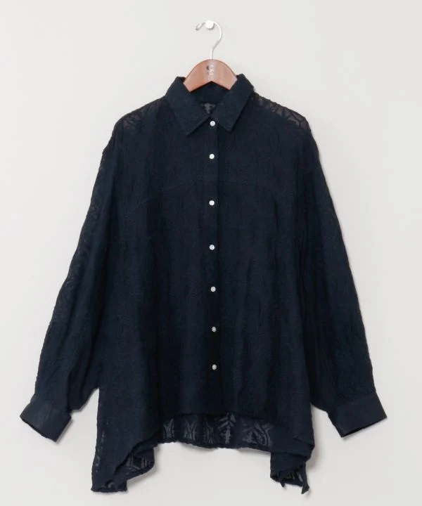 Chemise transparente brodée