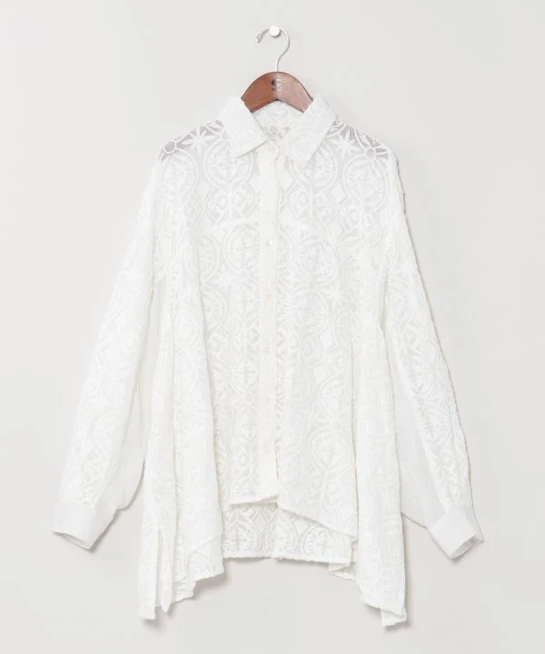Chemise transparente brodée