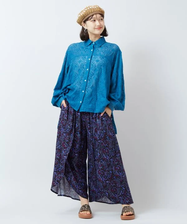 Chemise transparente brodée