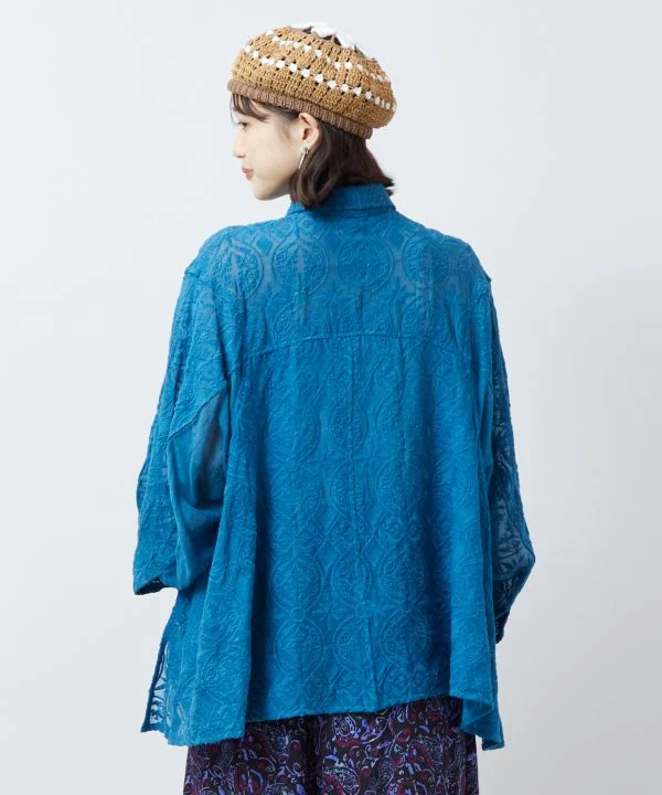 Chemise transparente brodée