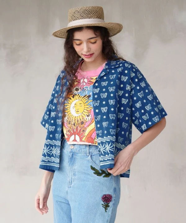 Chemise courte imprimée à la planche indigo