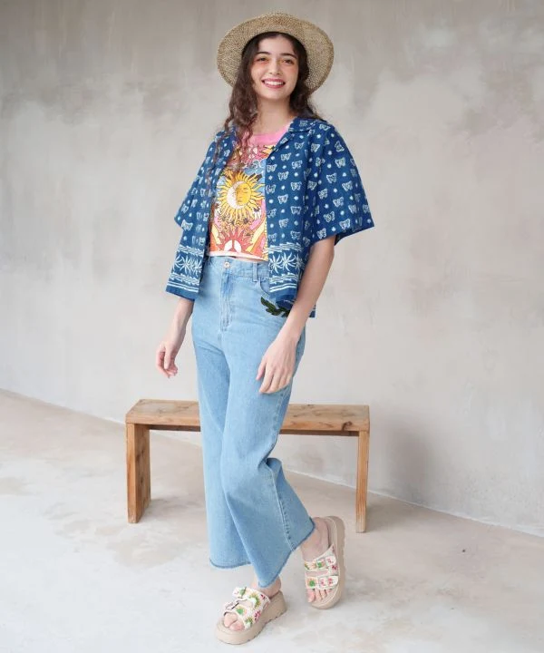 Chemise courte imprimée à la planche indigo