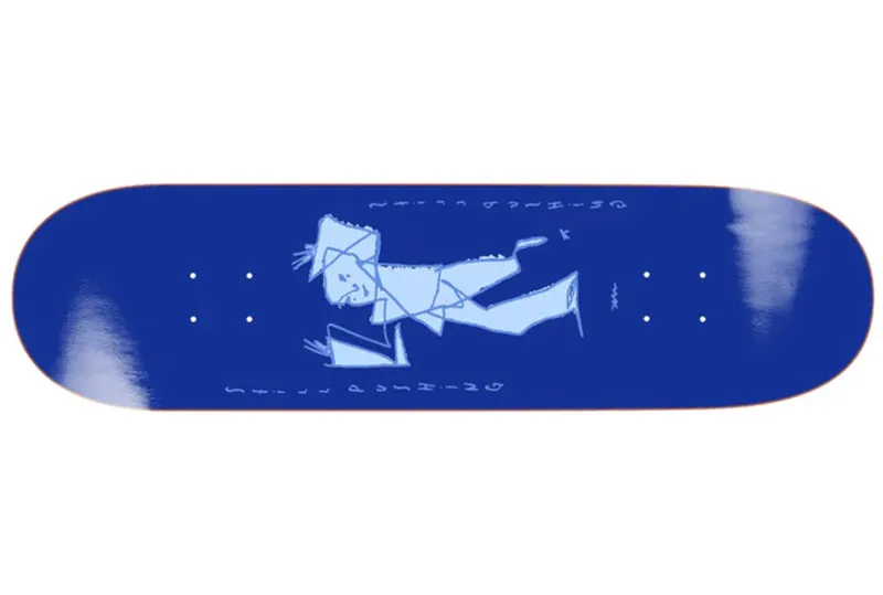 TOUJOURS EN TRAIN DE POUSSER LE SKATEBOARD