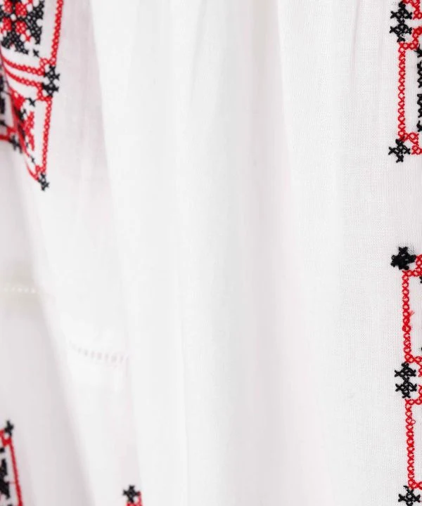 Broderie géométrique Bloue