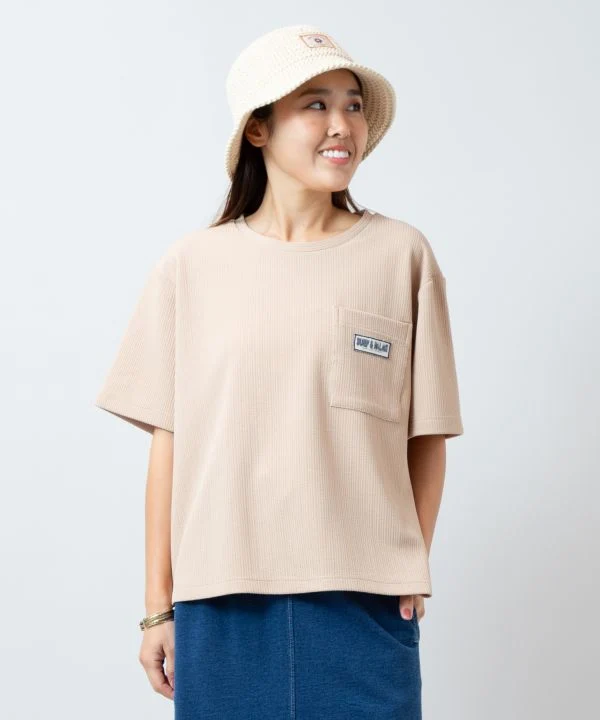 T-shirt texturé au toucher frais avec pochette à bandoulière