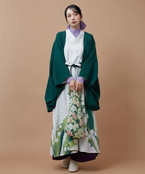 KATAUTSUSHI - Haut intérieur transparent à fleurs