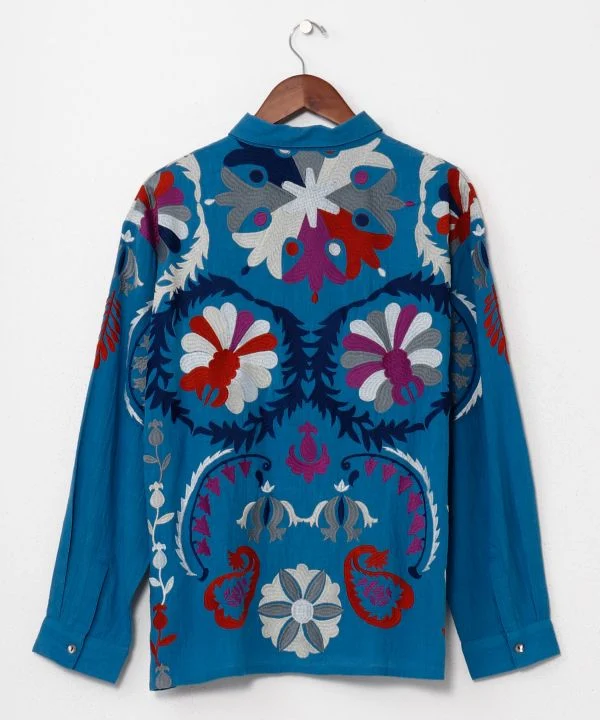 Chemise bohème brodée à message