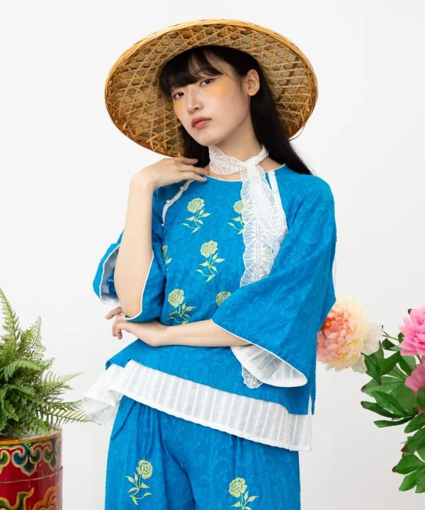 Blouse jacquard à fleurs