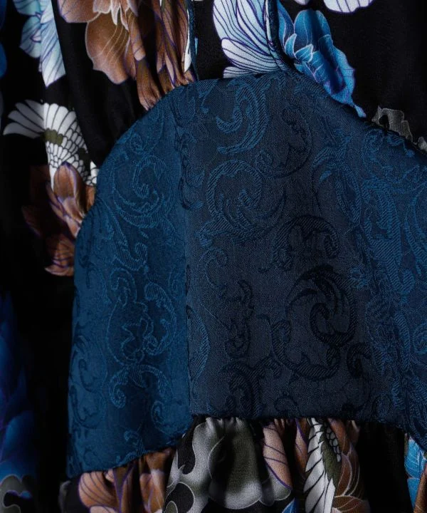 Haut cache-cœur kimono à motif grue pivoine