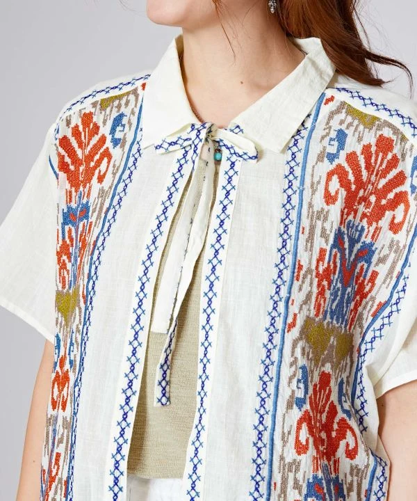 Chemise brodée