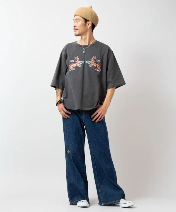 T-shirt homme brodé tigre style rétro