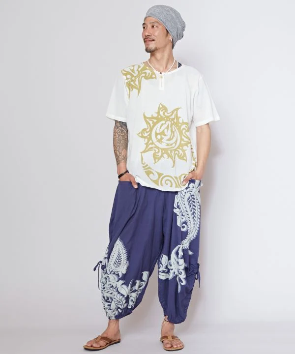 Haut unisexe à motif tribal