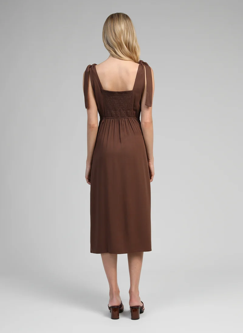ROBE MIDI MANTIA marron