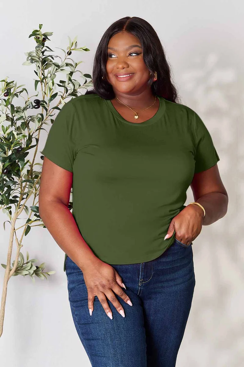 Basic Bae T-shirt à manches courtes et col rond pleine taille