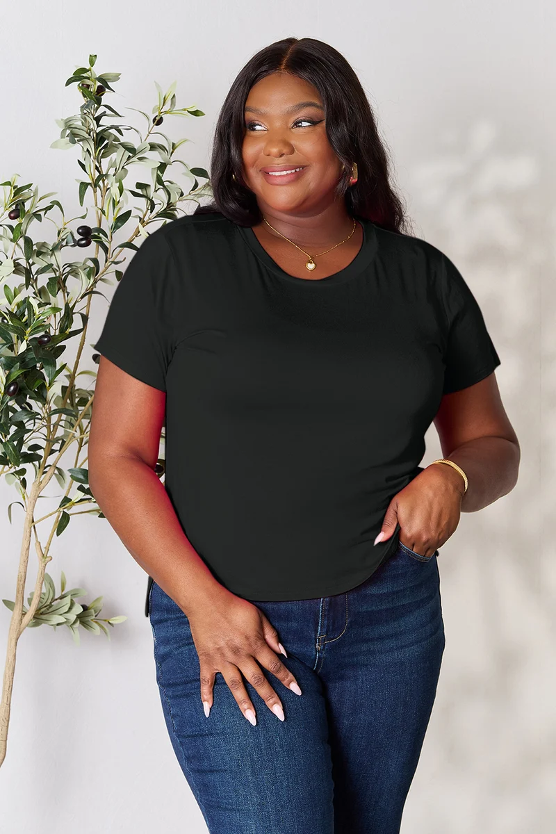 Basic Bae T-shirt à manches courtes et col rond pleine taille