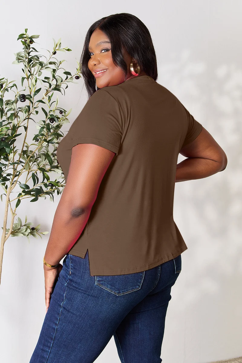Basic Bae T-shirt à manches courtes et col rond pleine taille