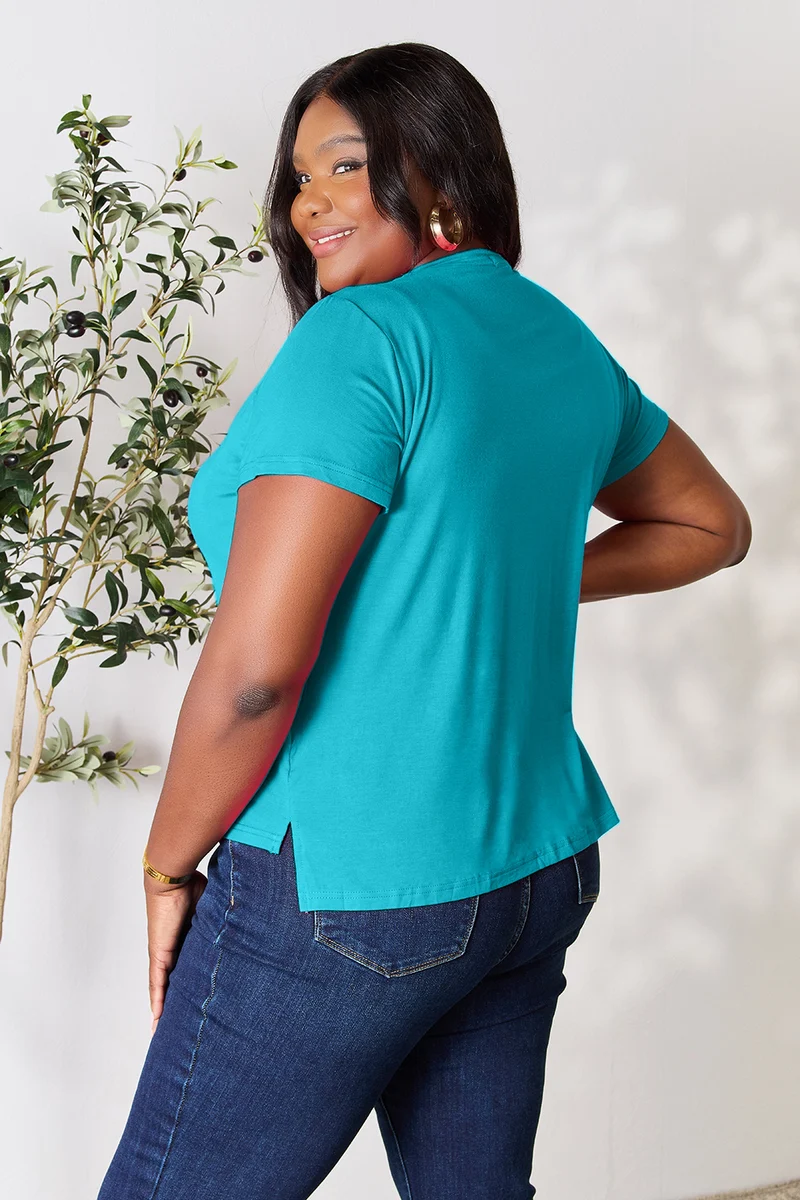 Basic Bae T-shirt à manches courtes et col rond pleine taille
