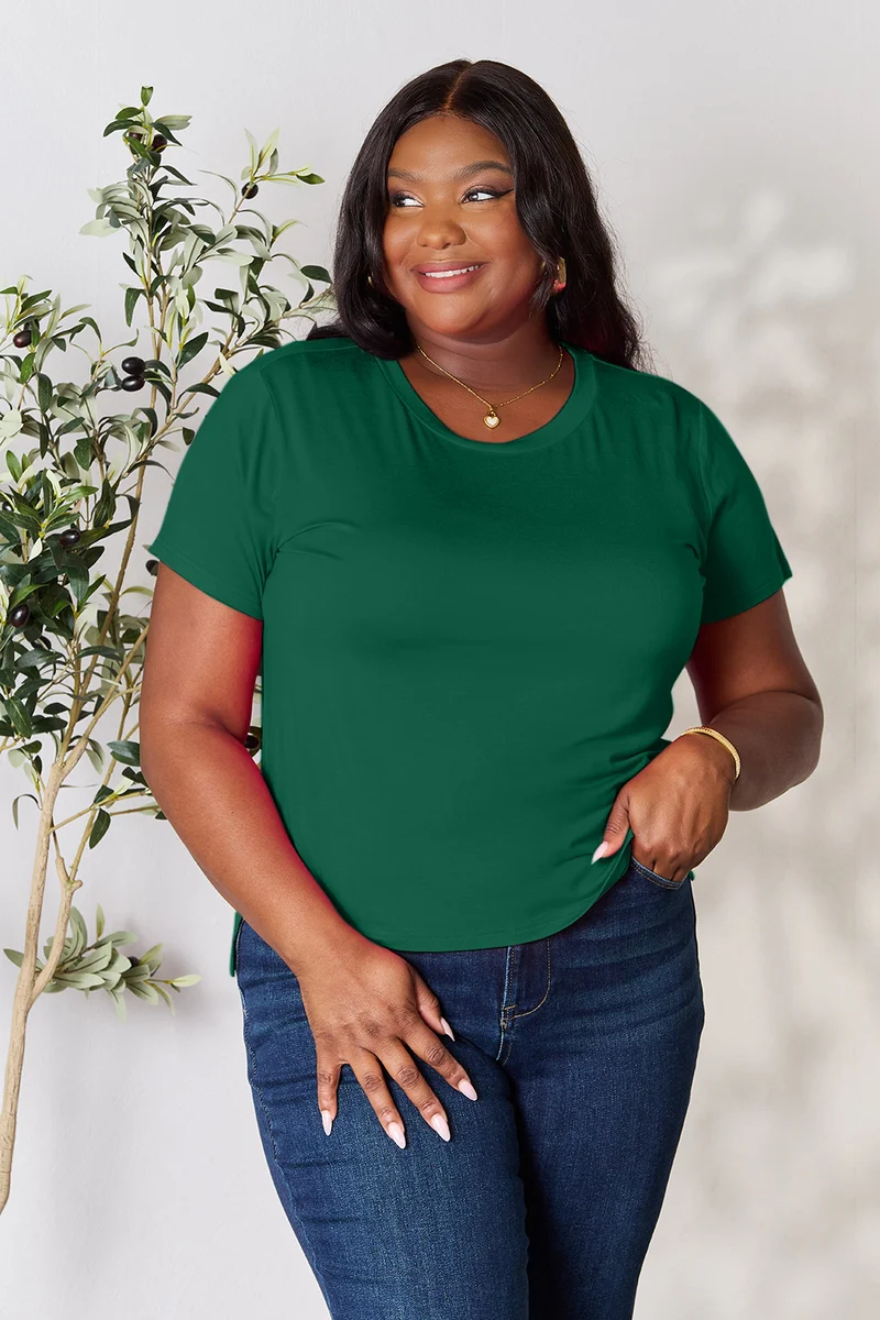 Basic Bae T-shirt à manches courtes et col rond pleine taille