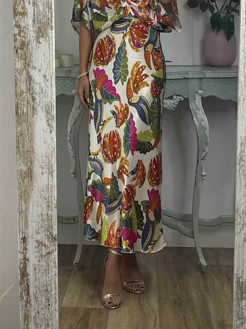 Retro Jungle Palm Leaf Satin Print Batwing Sleeve Shir