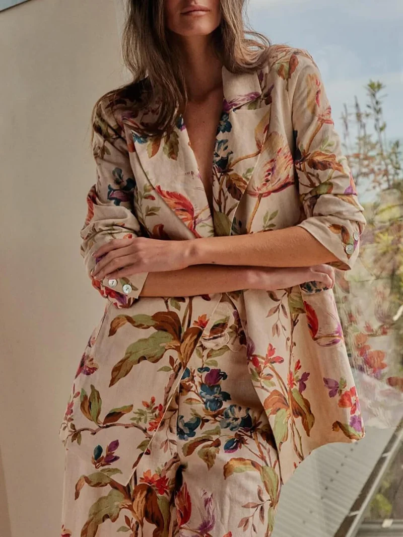 Exquisite Retro Floral Print Lapel Blazer Loose Pocket Wide-Leg Pants Set