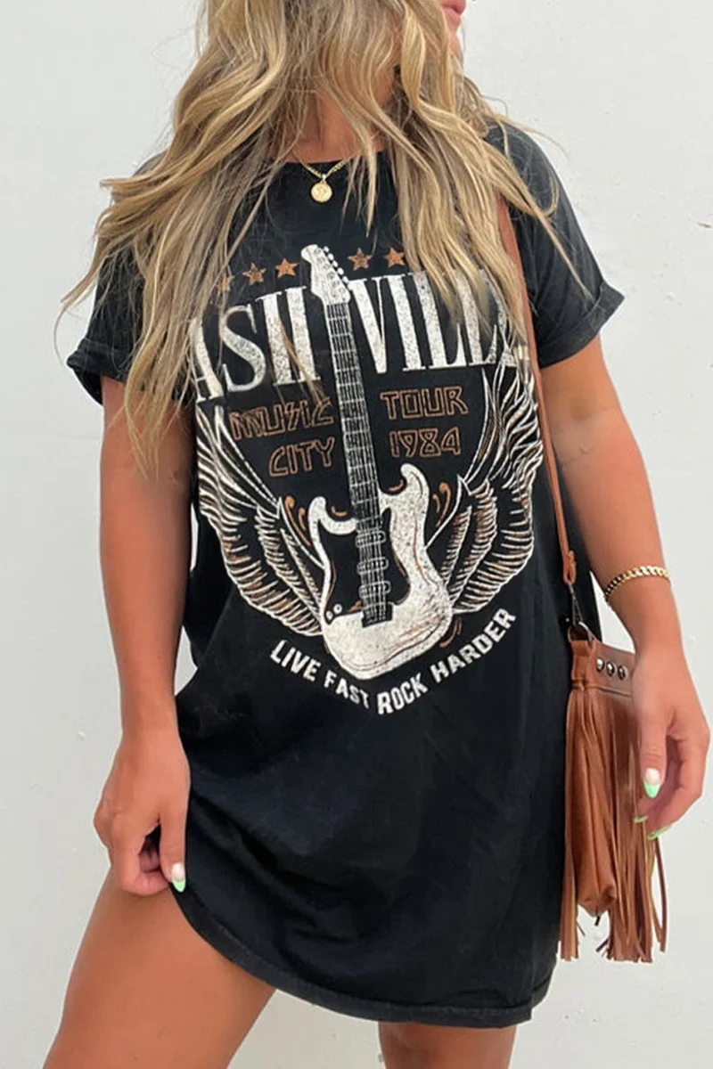 Robe t-shirt graphique à col rond et manches courtes