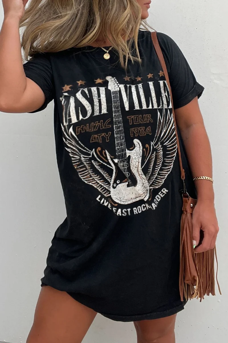 Robe t-shirt graphique à col rond et manches courtes