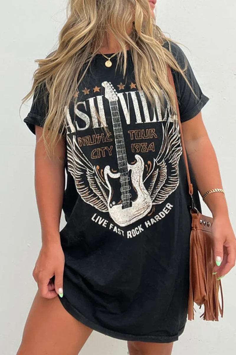 Robe t-shirt graphique à col rond et manches courtes