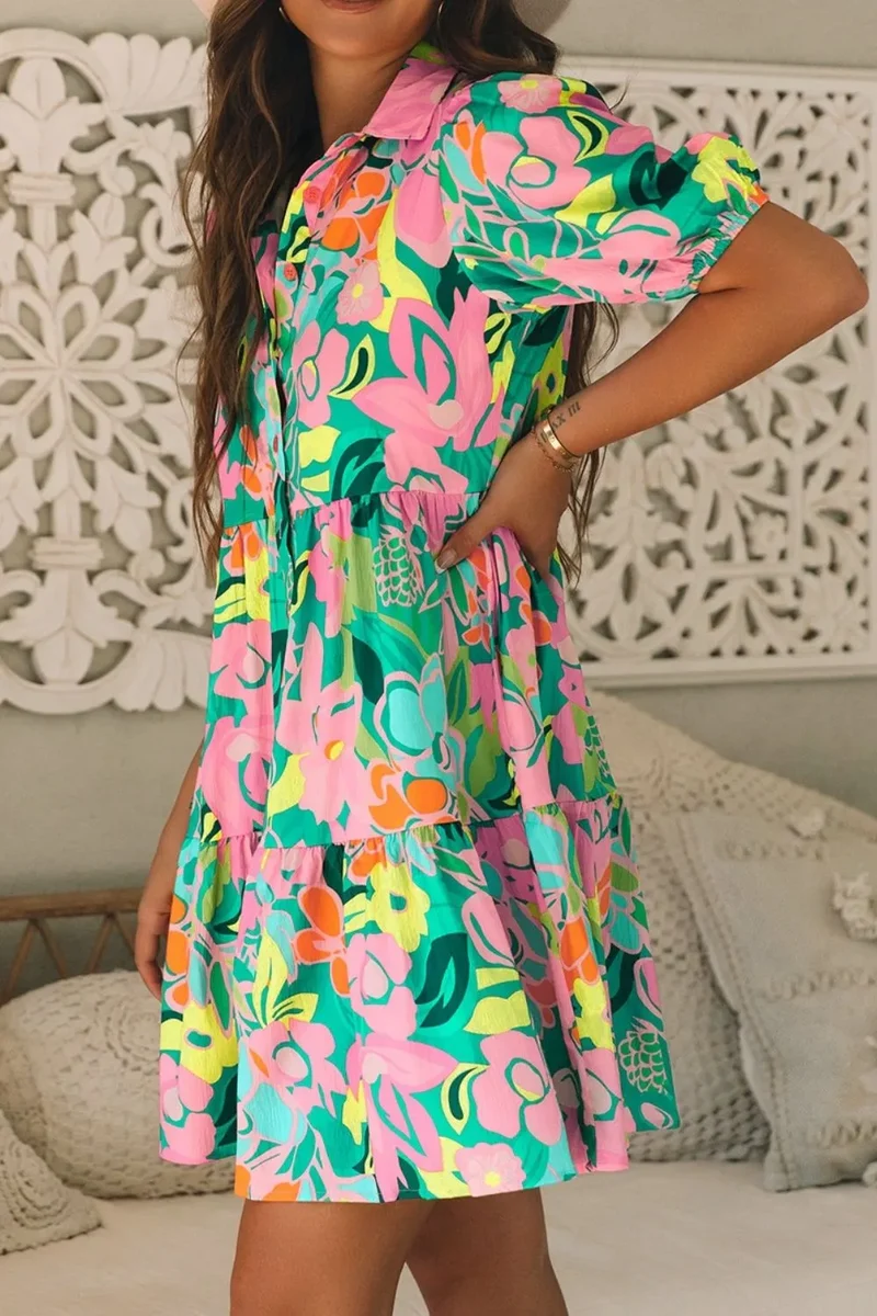 Robe babydoll boutonnée à manches bouffantes et à fleurs