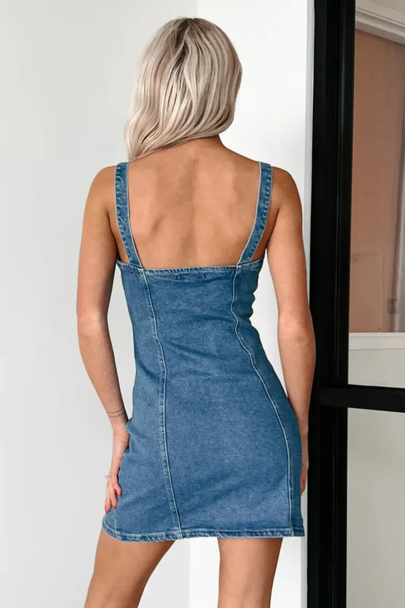 Robe mini en jean boutonnée