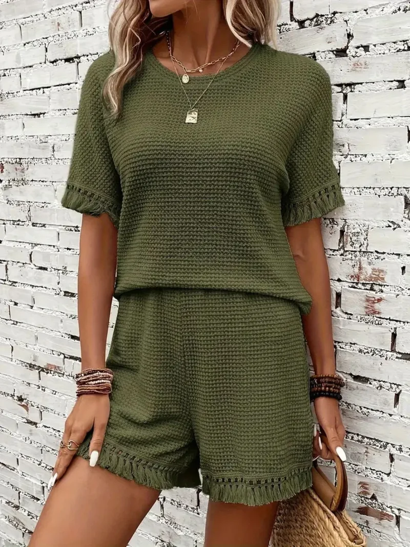 Ensemble haut à col rond et short à franges