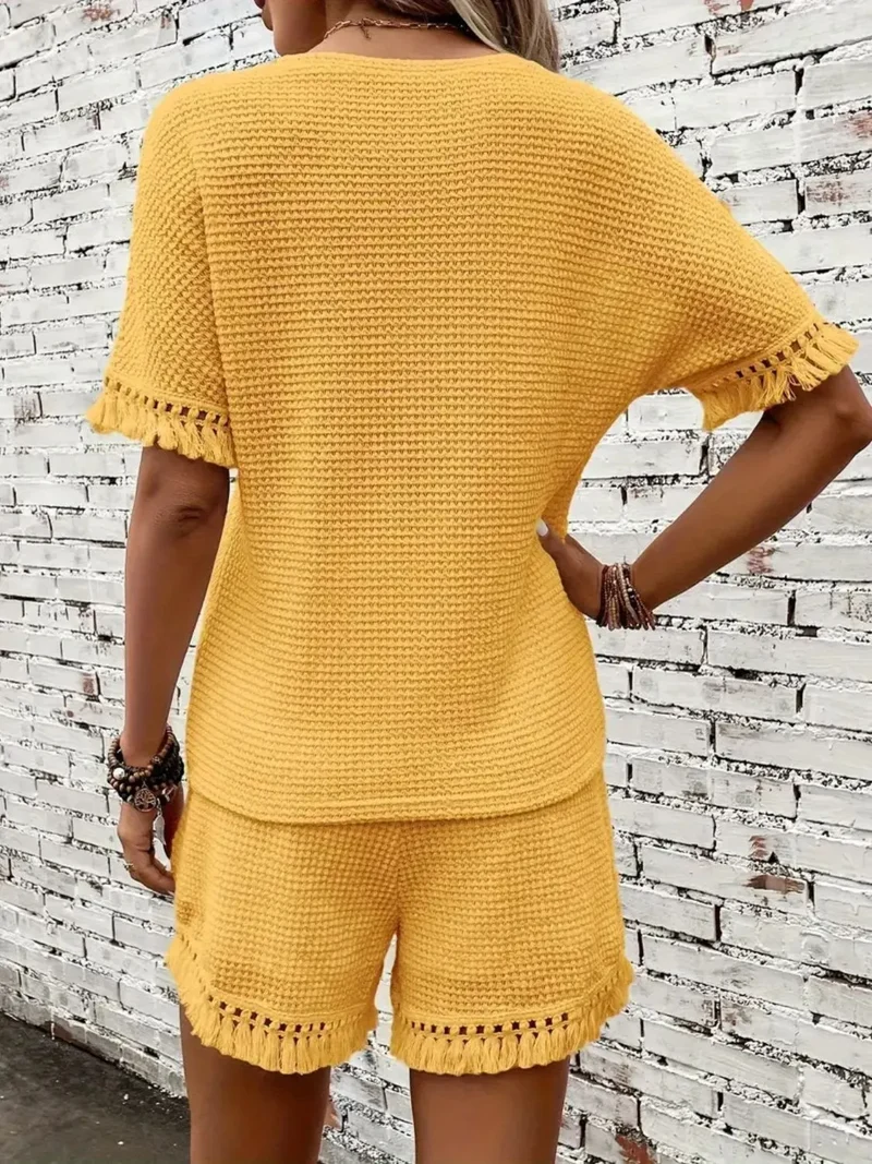 Ensemble haut à col rond et short à franges