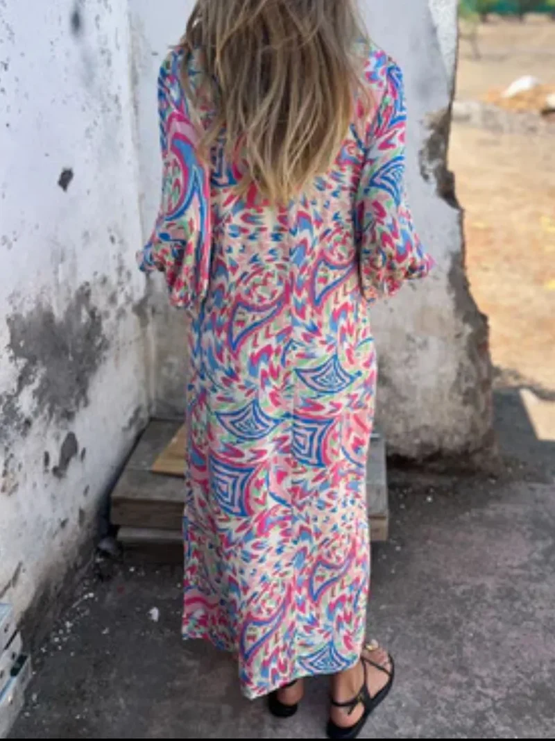 Robe imprimée à col en V et poches, grande taille