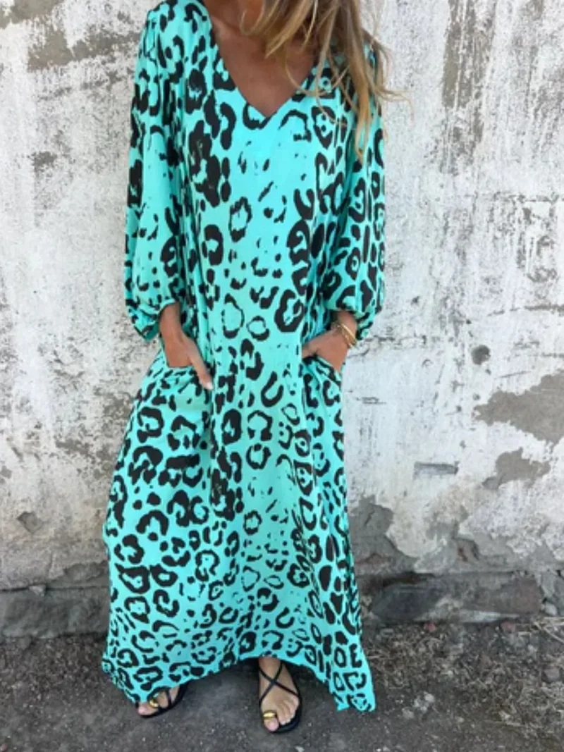 Robe imprimée à col en V et poches, grande taille
