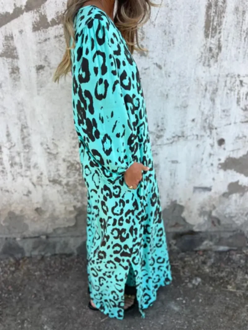 Robe imprimée à col en V et poches, grande taille