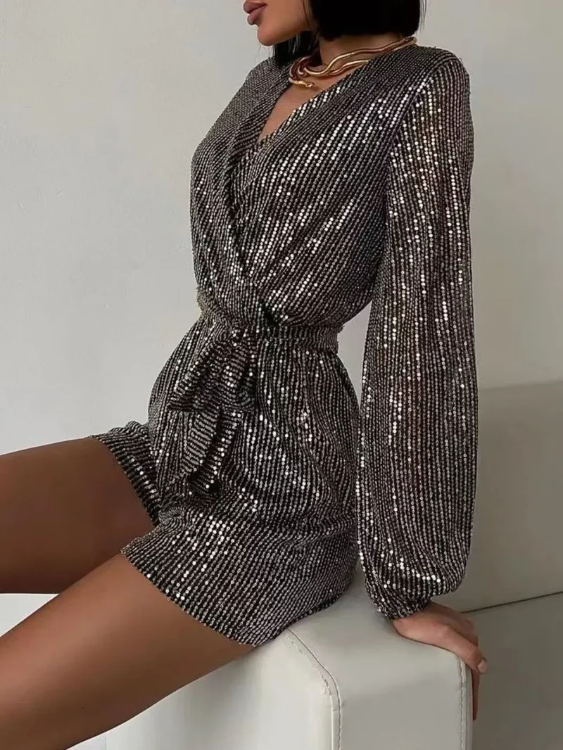 Combinaison à manches longues et surplis à sequins, taille nouée
